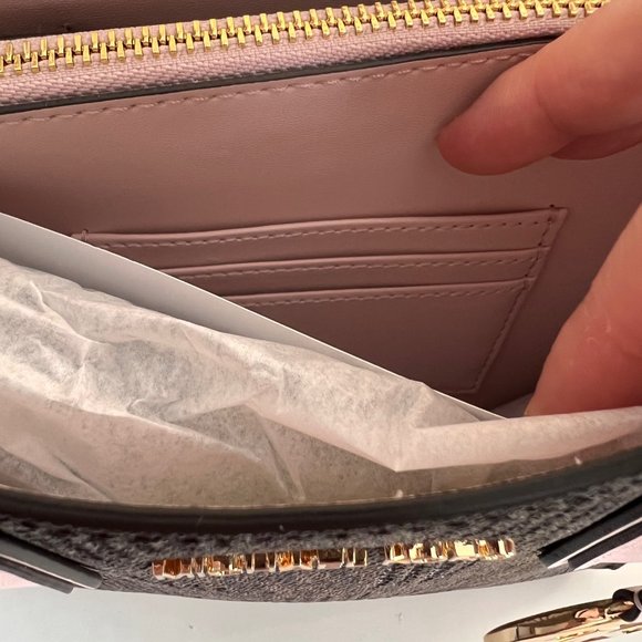 MICHAEL KORS Mercer Medium Pebbled Leather Crossbody Bag Pink - Picture 16 of 16